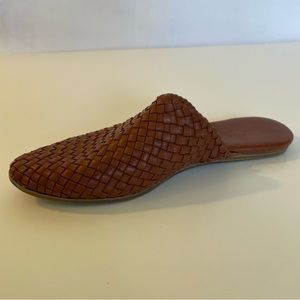 Universal Thread Woven Mule Pointed Toe